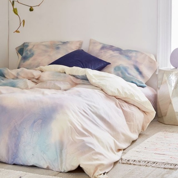Urban Outfitters Bedding Urban Outfitters Chelsea Victoria Duvet Marble New Poshmark